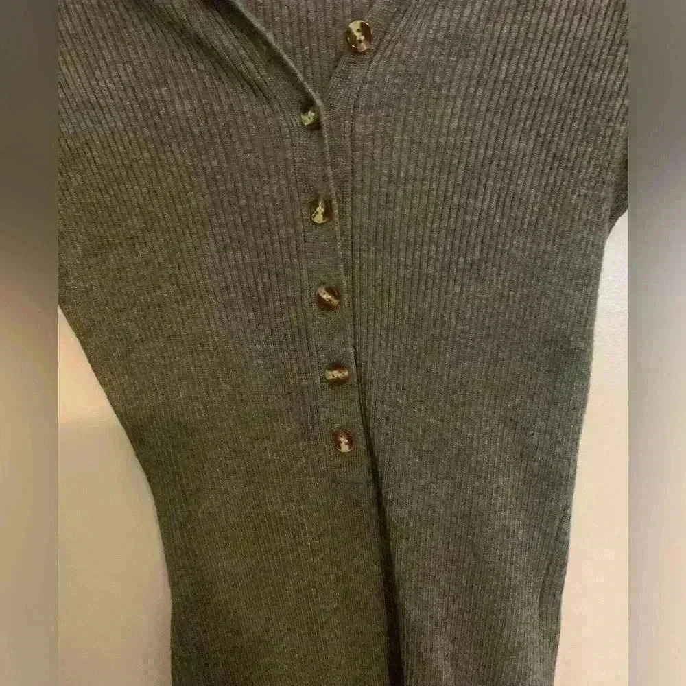 ASTR Ribbed Long Sleeve Bodycon Dress Button Crew Heather Gray, Womens Size XS - Picture 4 of 7